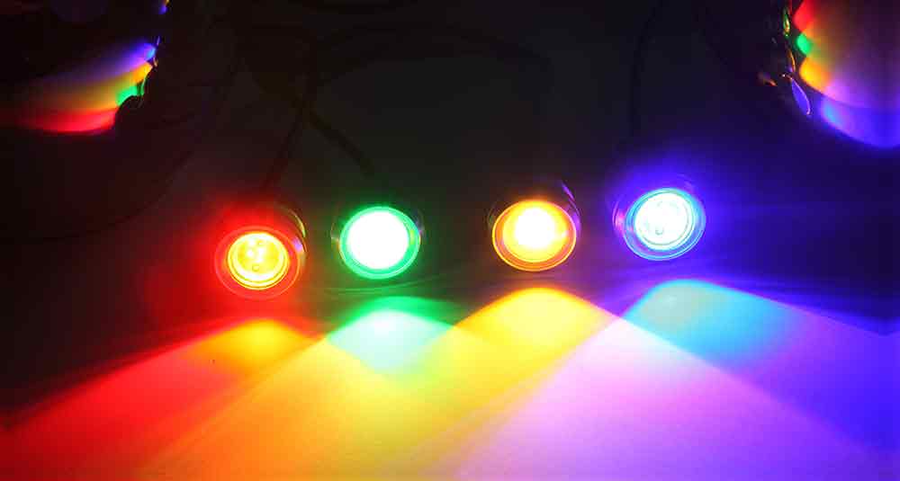 Mini lampe spot LED couleur bleue 12 volts 3 watts sur manch